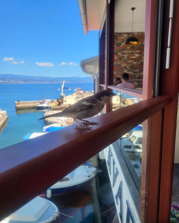 Apartment With Direct Sea View, Free Parking And Close To Beaches And Promenade Lovran Exterior foto