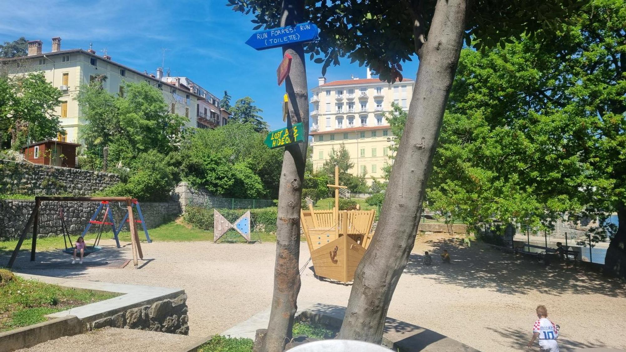Apartment With Direct Sea View, Free Parking And Close To Beaches And Promenade Lovran Exterior foto